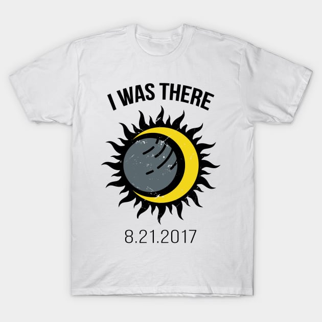 Total Solar Eclipse T-Shirt by displace_design